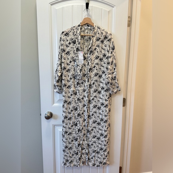Uniqlo Dresses & Skirts - Uniqlo NWT Floral Print Shirt Dress